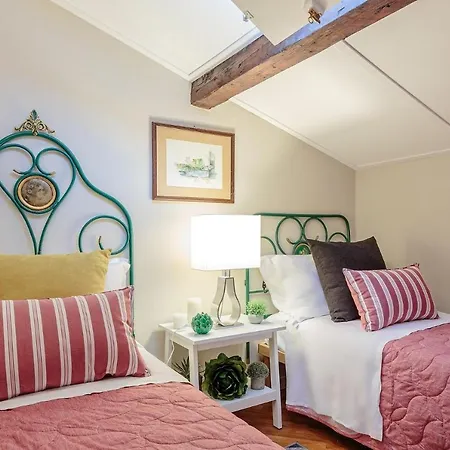 Apartment Terrazza Santa Croce, Panoramic Terrace Penthouse Inside The Walls Of Lucca