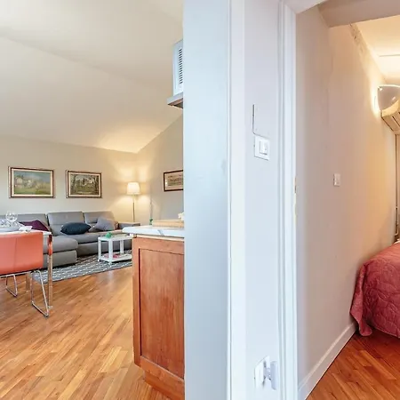 Terrazza Santa Croce, Panoramic Terrace Penthouse Inside The Walls Of Apartamento