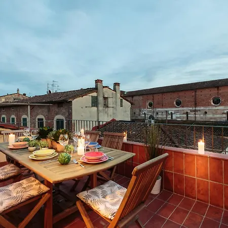 Apartment Terrazza Santa Croce, Panoramic Terrace Penthouse Inside The Walls Of *